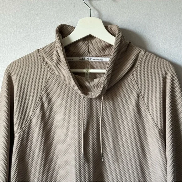 Calvin Klein performance sweater top - Picture 5 of 6